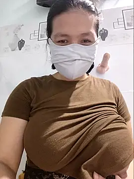 Snapshot of Wainy_kina chatting on 10.17.25 Wainy kina online show from 10.17.25