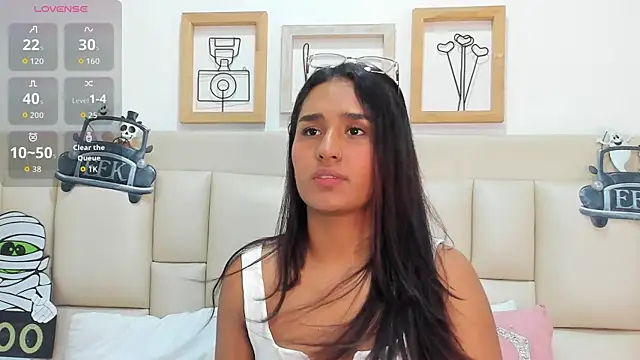 EbonyLudovica online show from 10.30.25