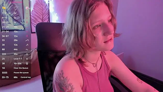 Hailey Foxy online show from 12.04.25