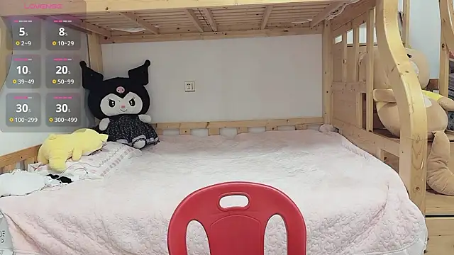 Snapshot of Sue101010 chatting on 09.23.25 Sue101010 online show from 09.23.25