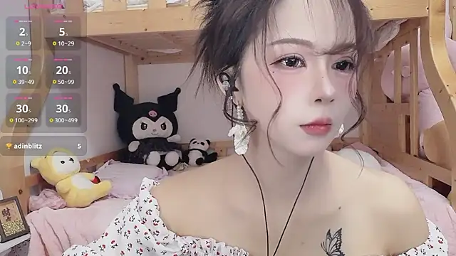 Snapshot of Sue101010 chatting on 10.07.25 Sue101010 online show from 10.07.25