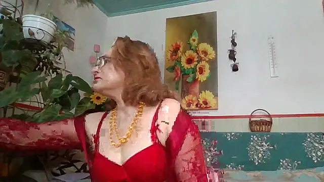 Snapshot of ZhannaLove480 chatting on 02.18.26 ZhannaLove480 online show from 02.18.26