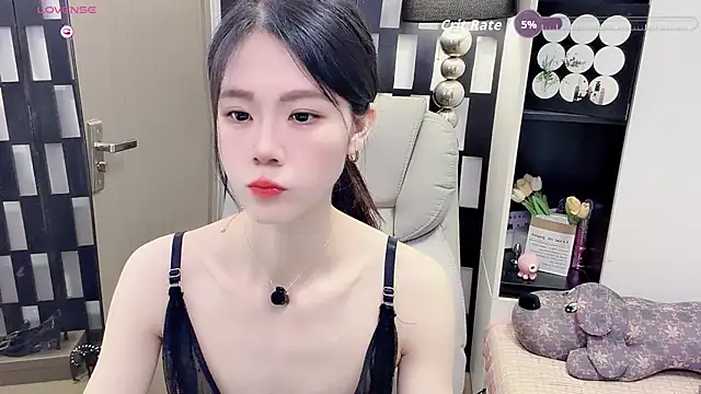 Snapshot of Yueyue-MM chatting on 06.03.26 Yueyue-MM online show from 06.03.26