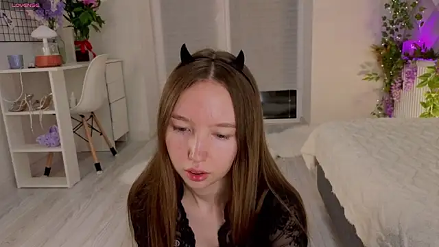 ElfredaTupy online show from 06.04.26