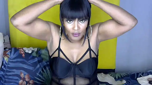 Snapshot of DARKQUEEN_xXx chatting on 10.06.25 DARKQUEEN xXx online show from 10.06.25