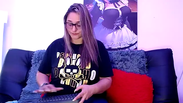 LAHILA COOPERR online show from 12.03.25