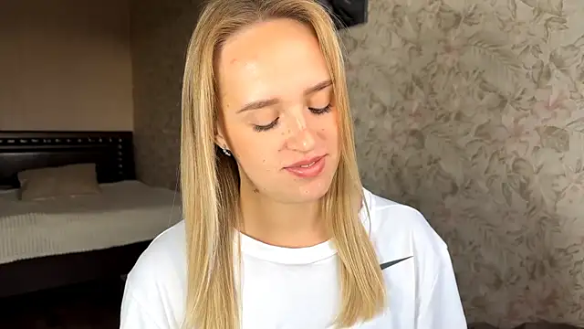 ElisabetLorney online show from 09.23.25