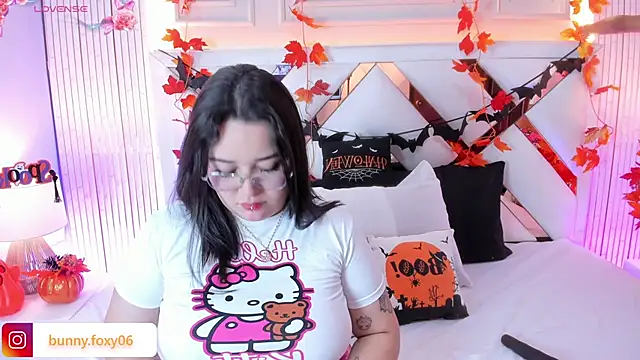 foxybunny online show from 10.20.25