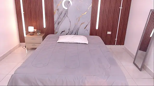 shena nomy1 online show from 12.17.25