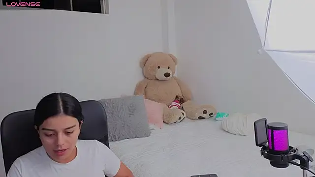 valerihouse online show from 01.13.26