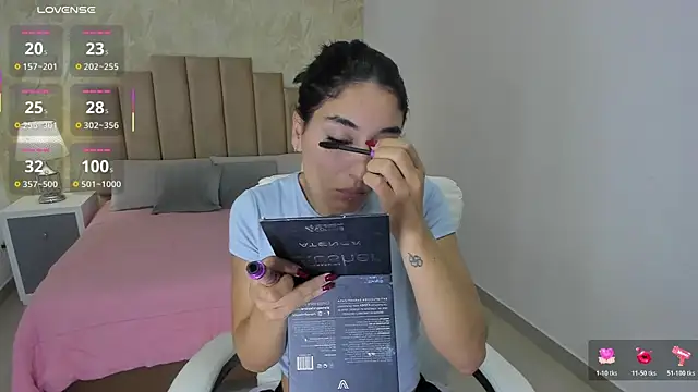 Snapshot of Scarlett_12 chatting on 02.24.26 Scarlett 12 online show from 02.24.26