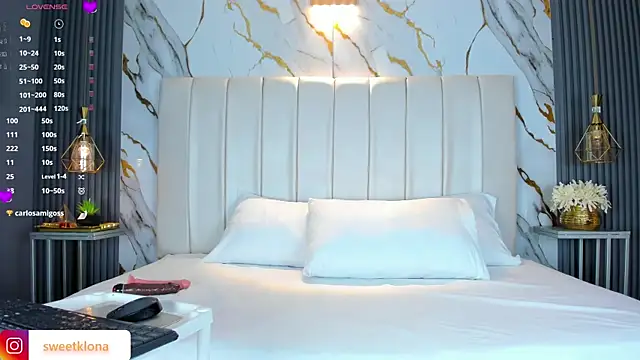 AariaLove online show from 11.20.25