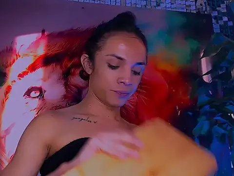 Cristal Gem1 online show from 11.18.25