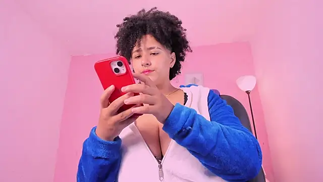 LiaaMoretzz online show from 11.12.25