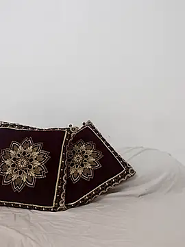 Miss Riya20 online show from 10.11.25