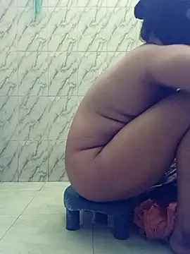 Snapshot of Moonshine07 chatting on 09.10.25 Moonshine07 online show from 09.10.25