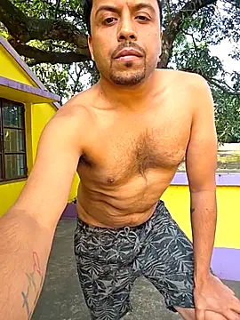 Snapshot of BindaasBong chatting on 11.12.25 BindaasBong online show from 11.12.25