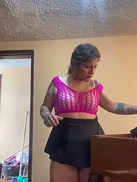 Snapshot of Isisflame chatting on 12.04.25 Isisflame online show from 12.04.25