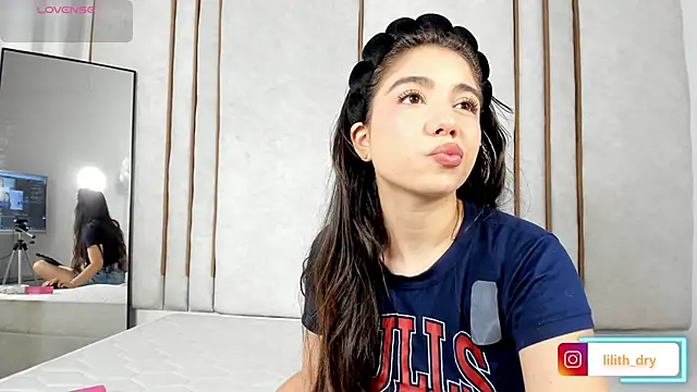 Lilith dry online show from 09.26.25