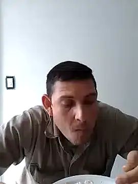 Snapshot of Az-09Ga chatting on 11.06.25 Az-09Ga online show from 11.06.25