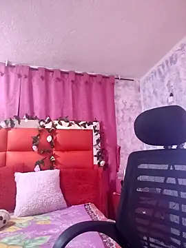 Snapshot of Kitty_Melodi chatting on 10.23.25 Kitty Melodi online show from 10.23.25