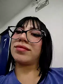 Snapshot of Kitty_Melodi chatting on 10.23.25 Kitty Melodi online show from 10.23.25