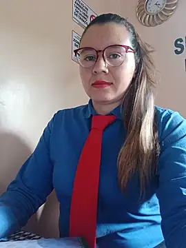 Snapshot of Hannah-colx chatting on 06.08.26 Hannah-colx online show from 06.08.26
