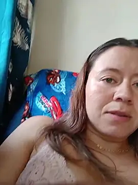 Snapshot of Hannah-colx chatting on 07.04.26 Hannah-colx online show from 07.04.26