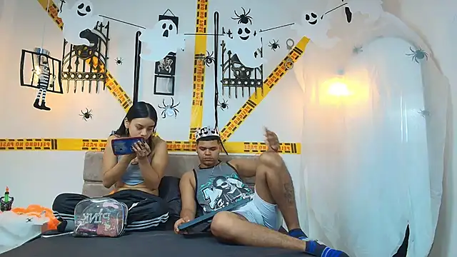 Snapshot of DannySamm chatting on 11.01.25 DannySamm online show from 11.01.25