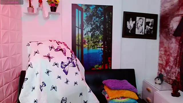 Eva Roussell online show from 03.27.26