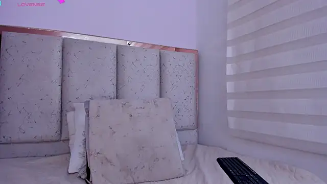 violeta olsen online show from 01.18.26