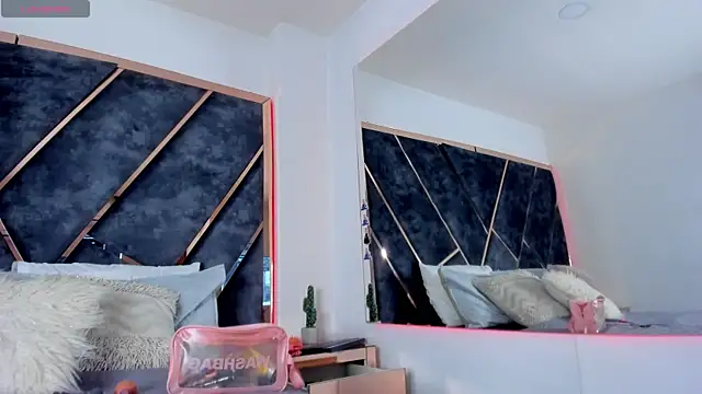 SusanaHenao online show from 12.04.25