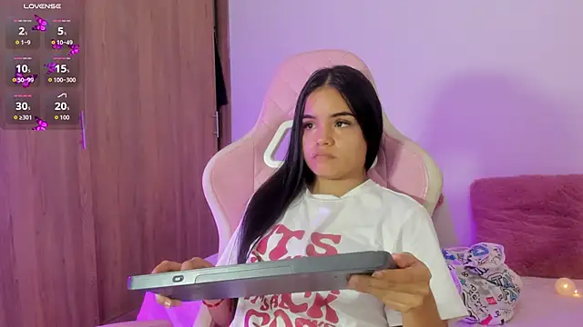 Valeri 13 online show from 12.22.25