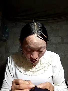 tcm-cute online show from 10.12.25