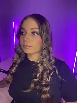 AnnyLopezzz  online show from 10.05.25