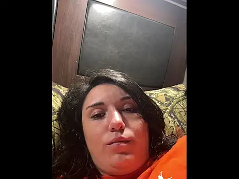 Snapshot of torilayne1970 chatting on 11.18.25 torilayne1970 online show from 11.18.25