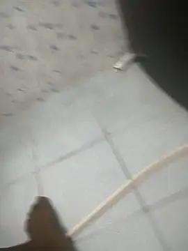 Leon hot33 online show from 03.22.26