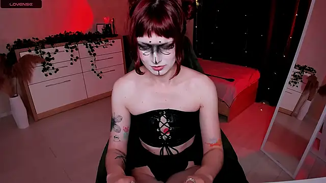 effie mirelll online show from 11.09.25