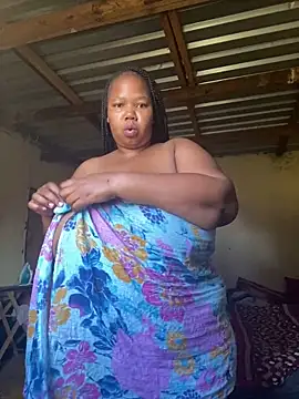 Curvycandy95 online show from 02.11.26