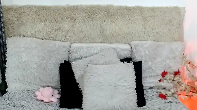 indianchic89 online show from 10.24.25