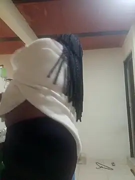 Snapshot of isabella_brown1 chatting on 01.12.26 isabella brown1 online show from 01.12.26