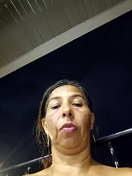 Snapshot of maleja23 chatting on 10.05.25 maleja23 online show from 10.05.25