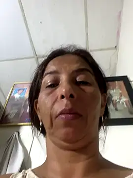 Snapshot of maleja23 chatting on 10.27.25 maleja23 online show from 10.27.25