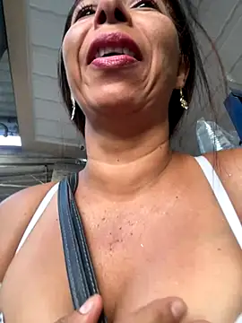 Snapshot of maleja23 chatting on 11.01.25 maleja23 online show from 11.01.25