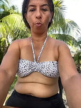 Snapshot of maleja23 chatting on 11.23.25 maleja23 online show from 11.23.25