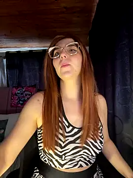 CoraVibes online show from 10.16.25