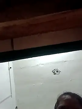 Snapshot of Radha8080 chatting on 09.10.25 Radha8080 online show from 09.10.25