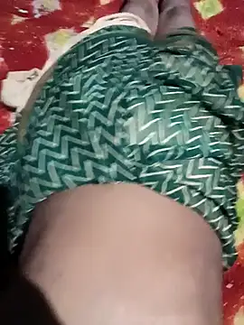 Snapshot of Radha8080 chatting on 09.29.25 Radha8080 online show from 09.29.25