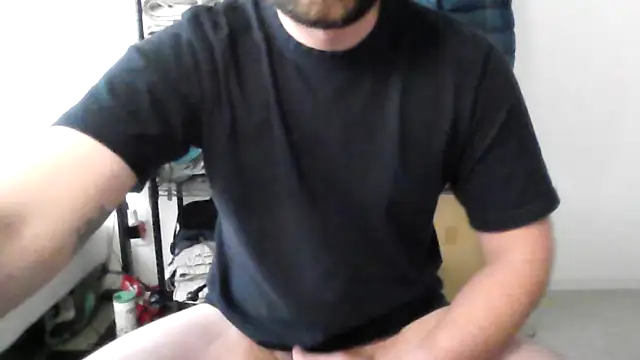 Snapshot of hornyjoe_xxx chatting on 05.11.26 hornyjoe xxx online show from 05.11.26