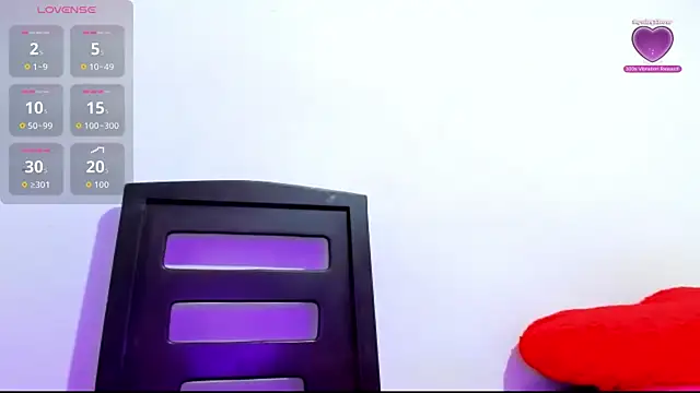 woman rosse online show from 10.01.25